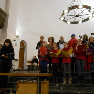 chor-wf--annalena Montessori-Schulzentrum Leipzig - Neuigkeiten - Adventskonzert - Besinnliches Gewusel von Engeln, Menschen und Tieren